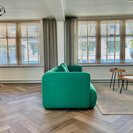 140 m2 groot appartement -midden in het centrum- 2022 kompleet gerenoveerd Domburg Buitenkant foto